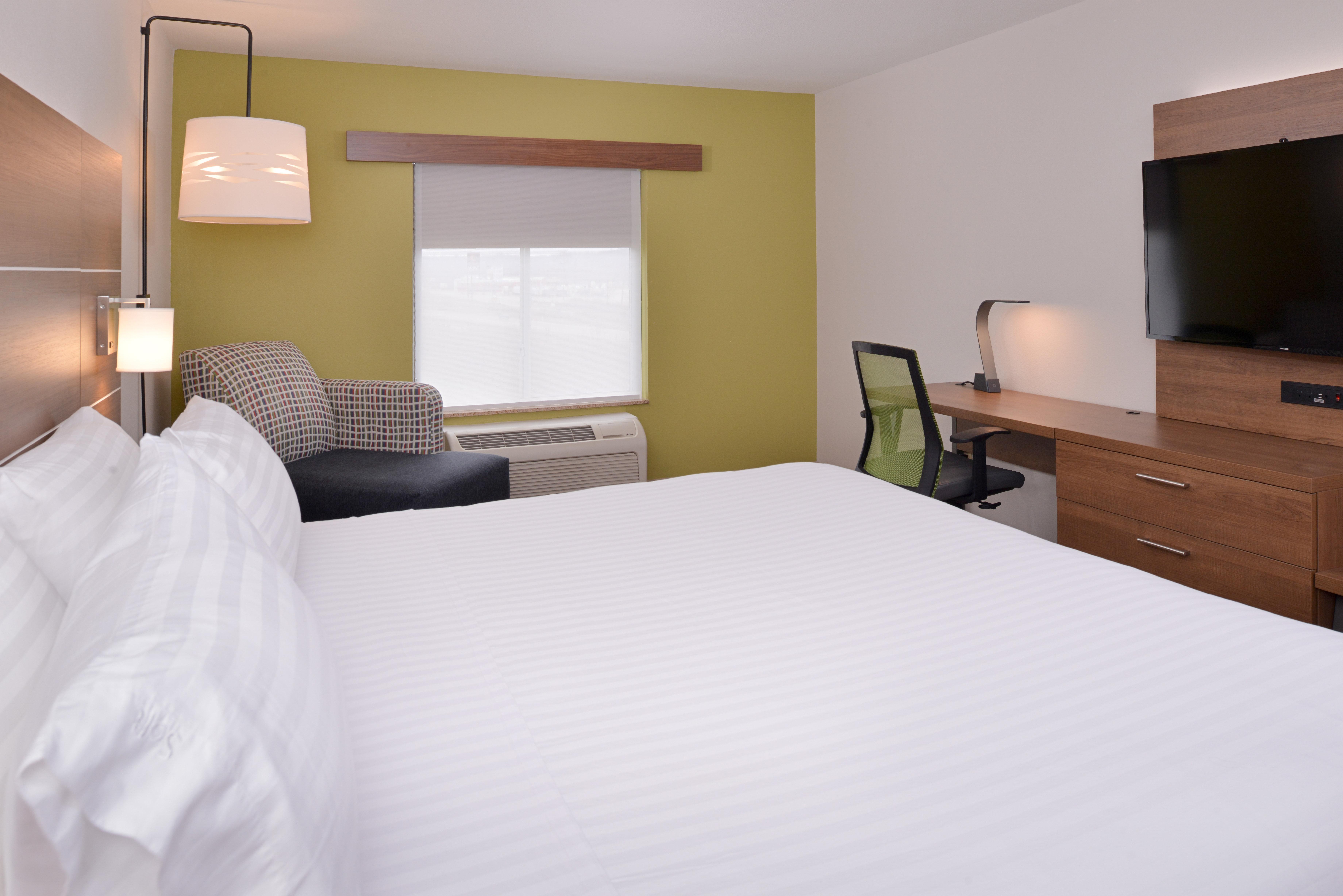 Holiday Inn Express Mineral Wells By Ihg Parkersburg Exterior foto