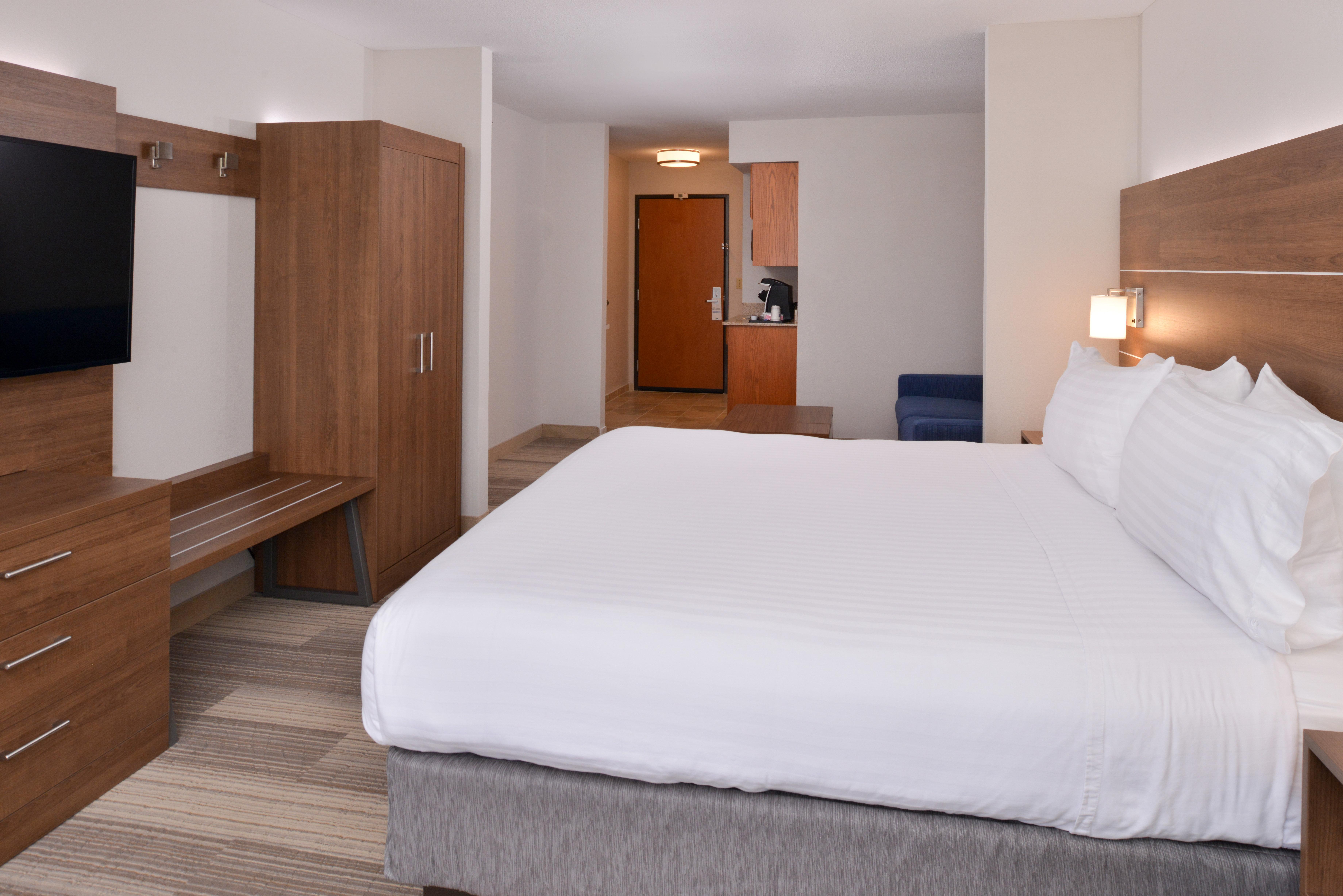 Holiday Inn Express Mineral Wells By Ihg Parkersburg Exterior foto