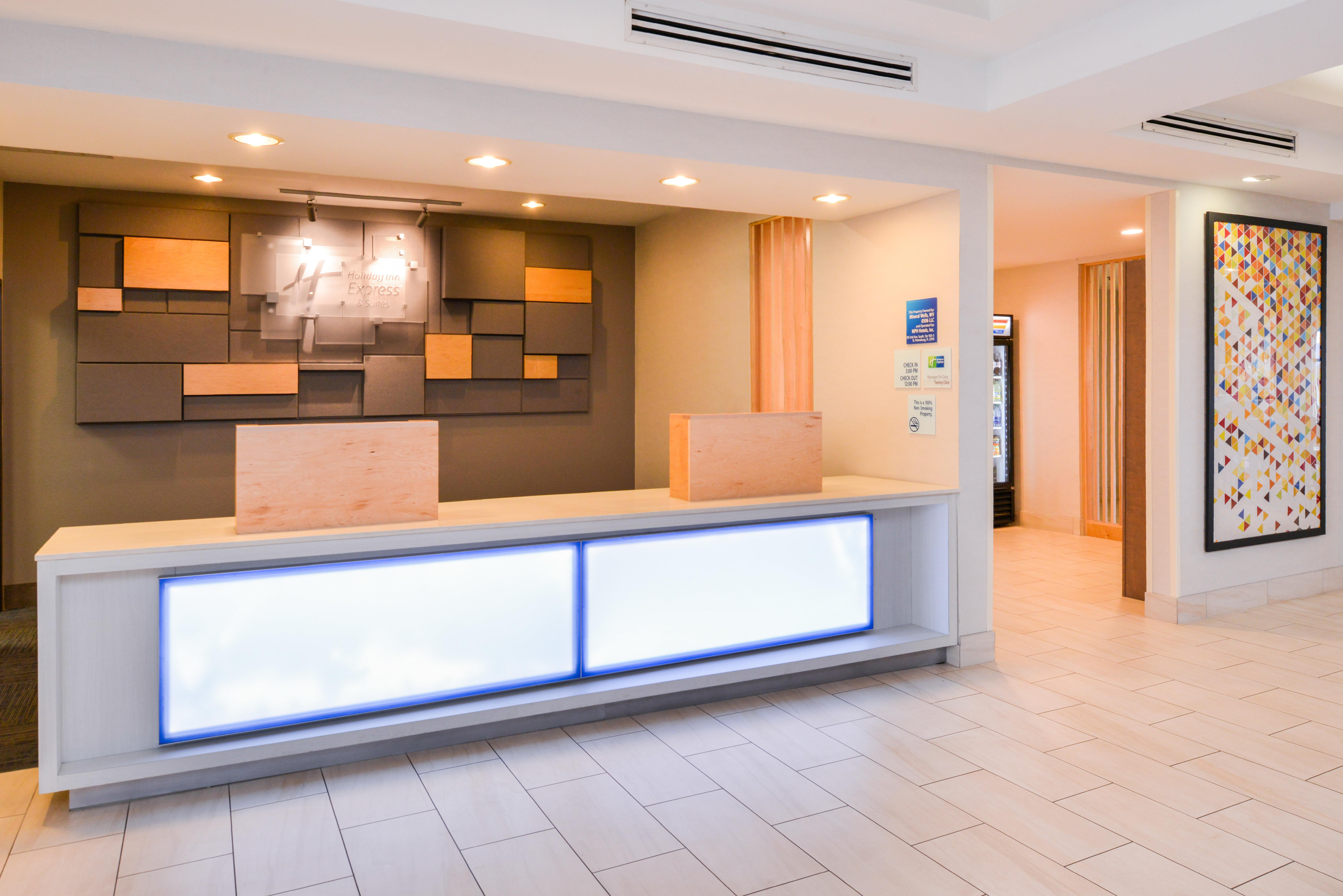 Holiday Inn Express Mineral Wells By Ihg Parkersburg Exterior foto