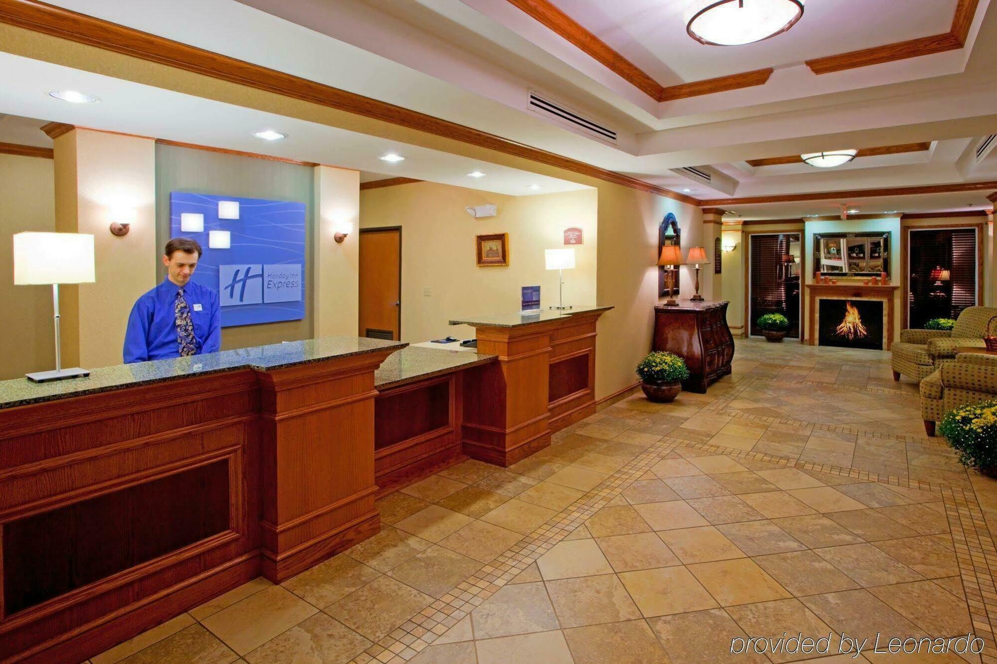 Holiday Inn Express Mineral Wells By Ihg Parkersburg Exterior foto
